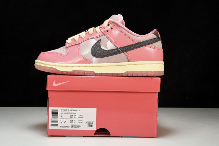wmns dunk low lx 